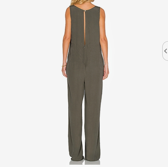 Olive green pants romper - Picture 3 of 5